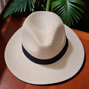 Classic Cream Unisex Fedora Hat with Black Band!